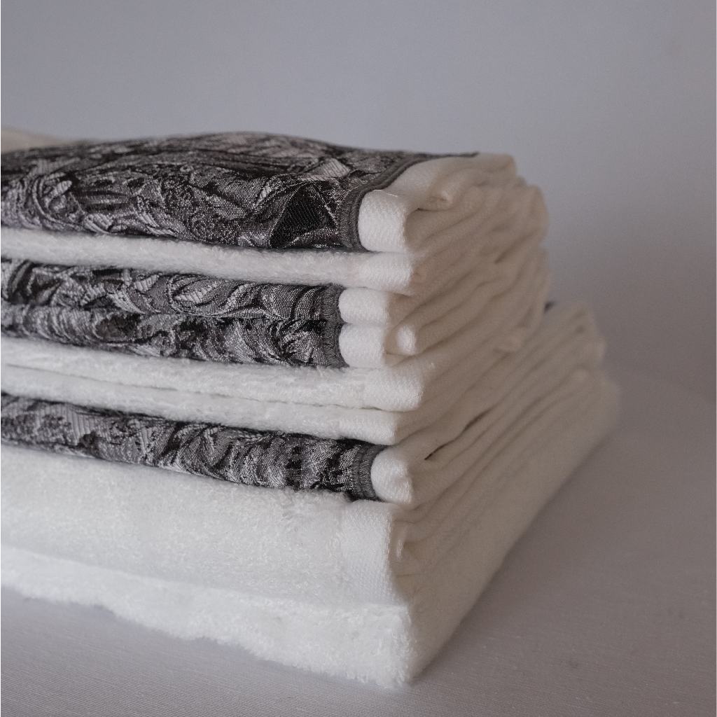 Goblen Koleksiyonu Micro Bambu, Beyaz Renk, Özel Paketli Havlu Seti
