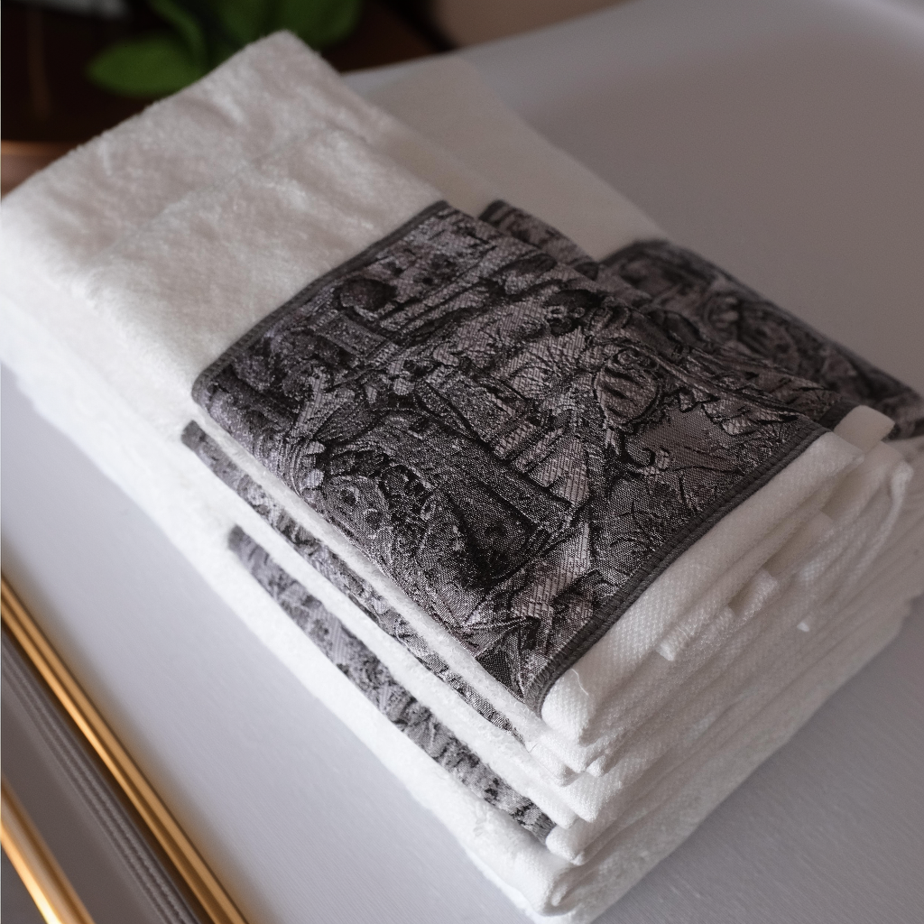 Goblen Koleksiyonu Micro Bambu, Beyaz Renk, Özel Paketli Havlu Seti